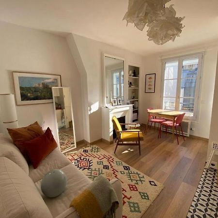 Modern Appartement W/ Tour Eiffel View In The 7Th París Exterior foto