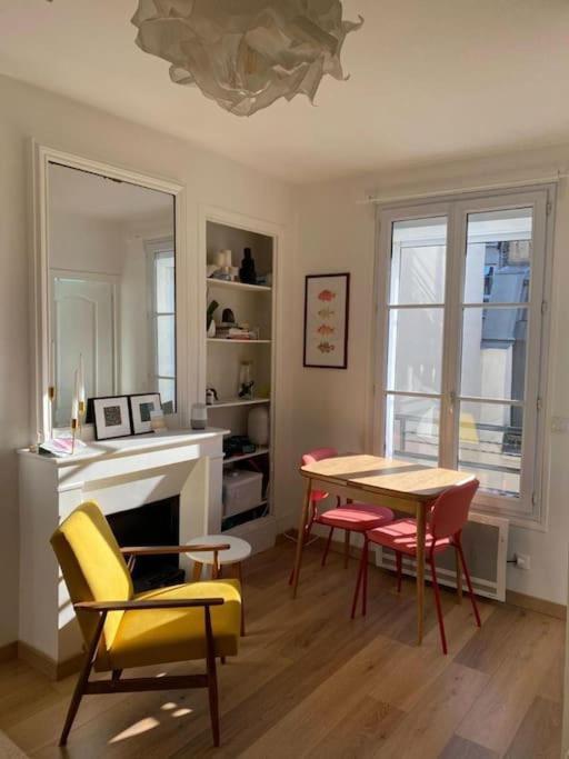 Modern Appartement W/ Tour Eiffel View In The 7Th París Exterior foto